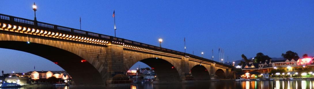 London-Bridge-Night-20296521_m.jpg
